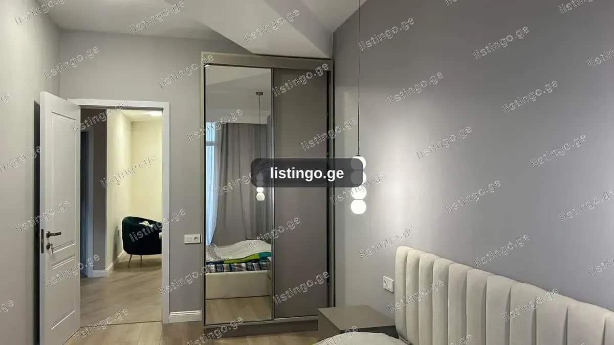 იყიდება 4 ოთახიანი ბინა დიდუბეში