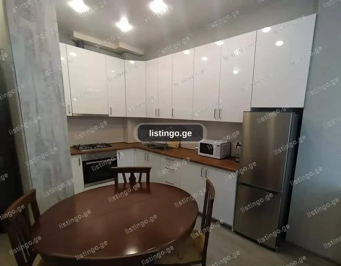იყიდება 3 ოთახიანი ბინა დიდ დიღომში
