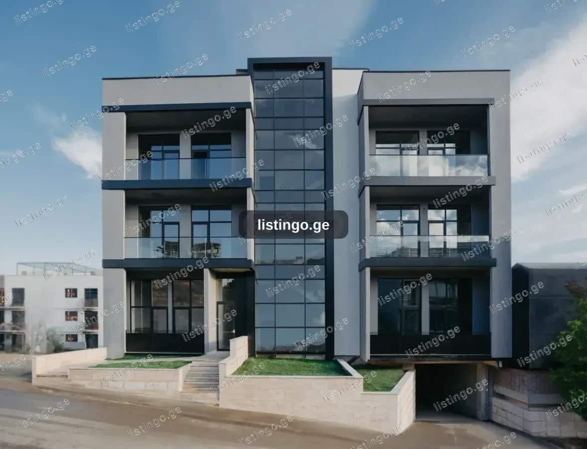 იყიდება 5 ოთახიანი ბინა ლისზე